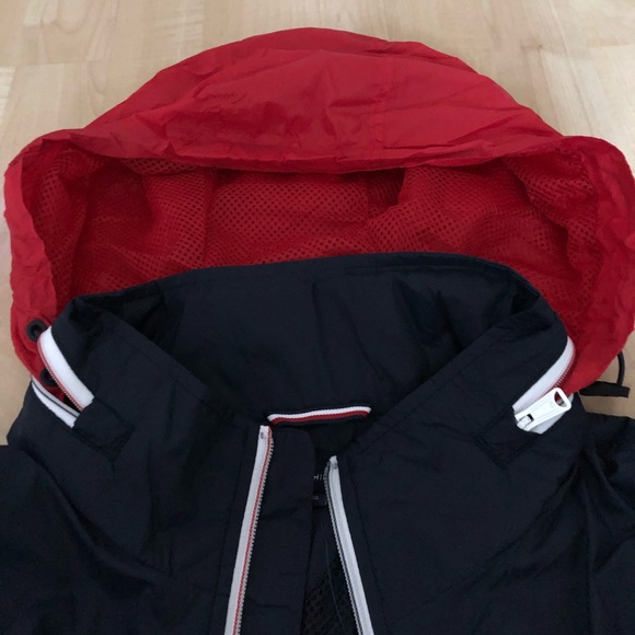 Hilfiger windbreaker. Water resistant. - Picture 8 of 8